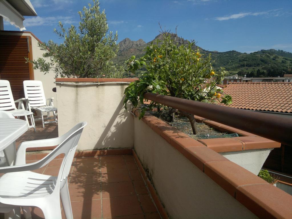 Porto Azzuro Apartment 6 Beds Porto Azzurro Eksteriør bilde